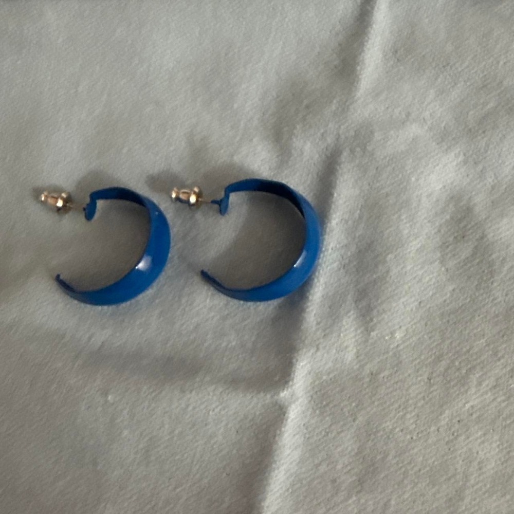 Blue Enamel Hoop Earrings Gold Tone Hardware C-Shape Fashion Jewelry